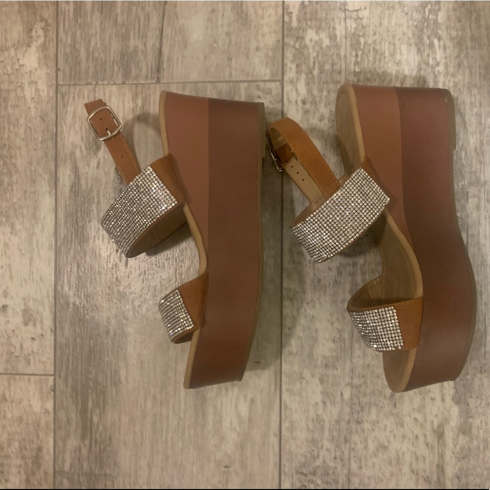 Platform Sandals - Picture 8 of 10